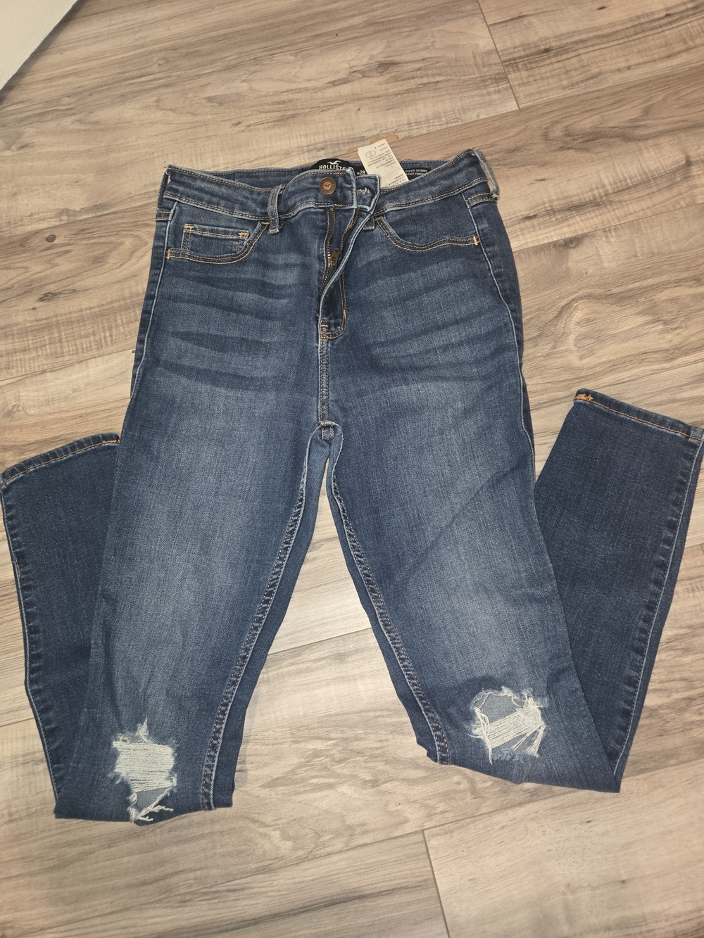 Holister Classic High-Rise Distressed Women’s Jeans - Dark Blue